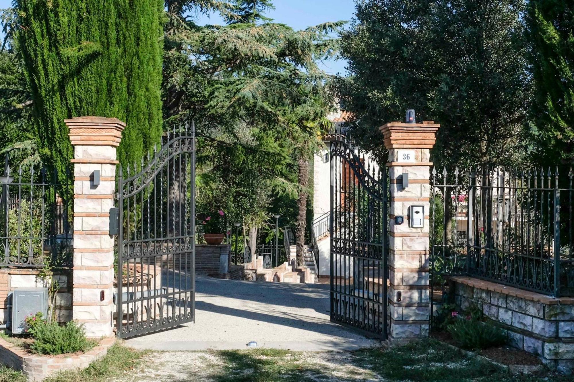 Il Colle Di * Torre Orsina